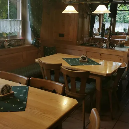 מלון Landgasthof Zum Schildhauer 3*