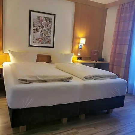 Landgasthof Zum Schildhauer Hotel Halfing